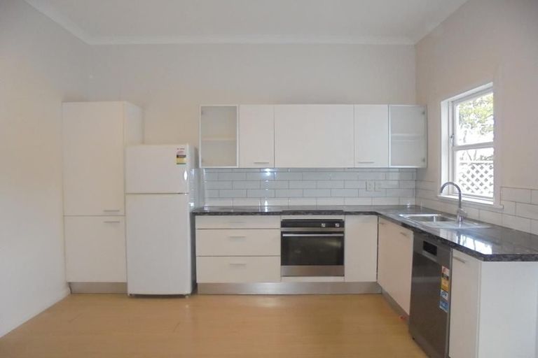 Photo of property in 4 Springfield Terrace, Kelburn, Wellington, 6012