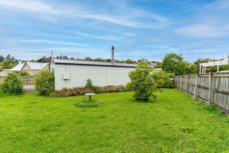 Photo of property in 10 Beach Street, Waikouaiti, 9510