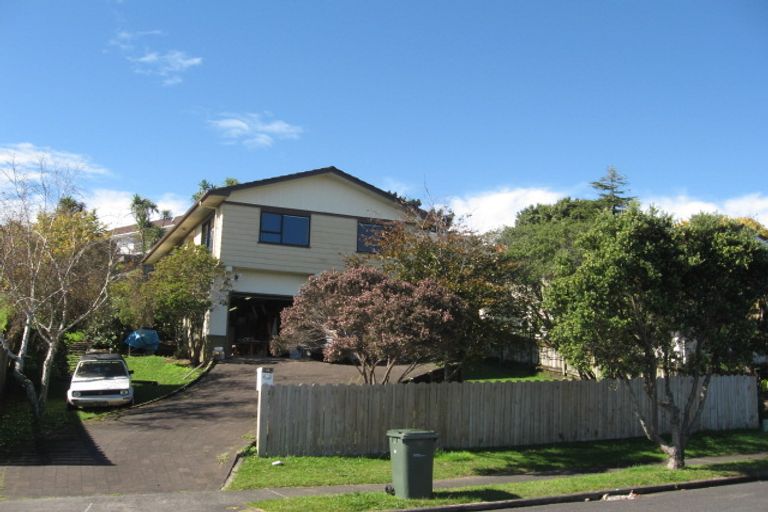 Photo of property in 29 Lewisham Street, Highland Park, Auckland, 2010