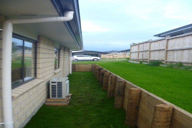 Photo of property in 13 Muirhill Place, Pokeno, 2402