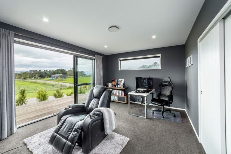 Photo of property in 59 Kahutara Road, Kahutara, 5771
