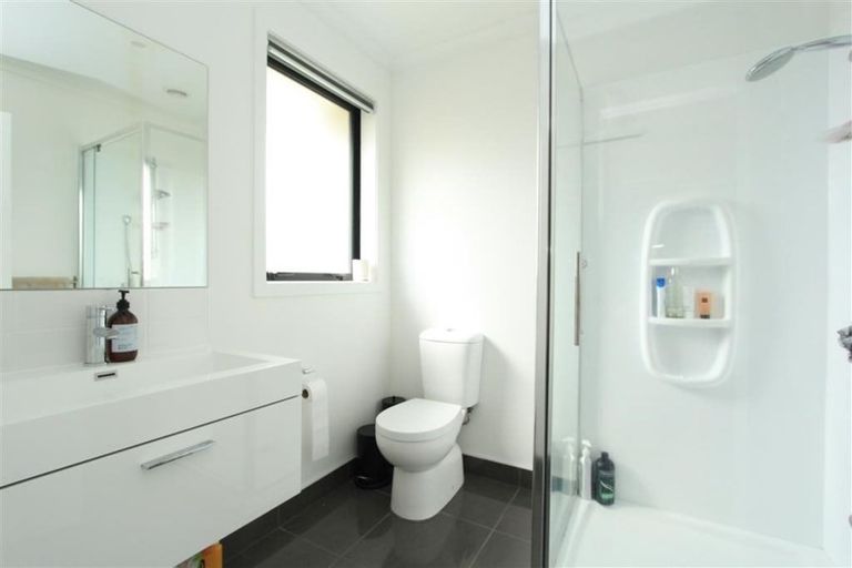 Photo of property in 9a Warwick Avenue, St Andrews, Hamilton, 3200