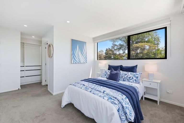 Photo of property in 111d Woodglen Road, Glen Eden, Auckland, 0602