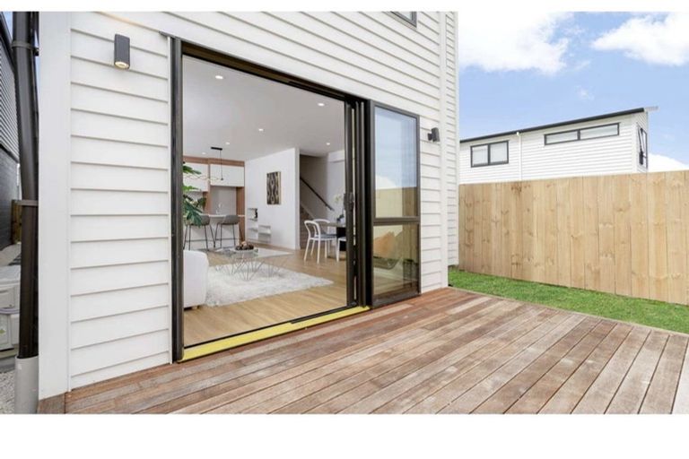 Photo of property in 43 Matakohe Road, Westgate, Auckland, 0814