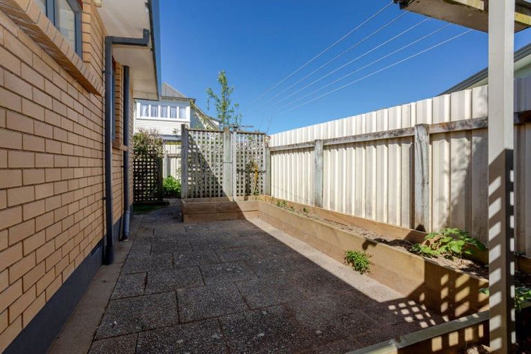 Photo of property in 19 King Street, Dannevirke, 4930