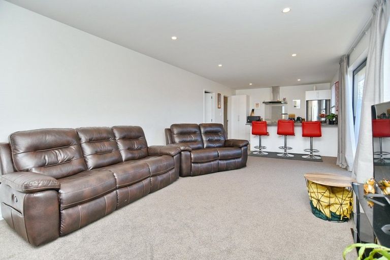 Photo of property in 38 Quinn Crescent, Woodend, 7610