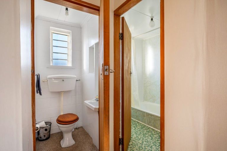 Photo of property in 95 Lakeview Terrace, Lake Hawea, 9382