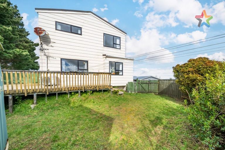 Photo of property in 6a Mossburn Grove, Kelson, Lower Hutt, 5010