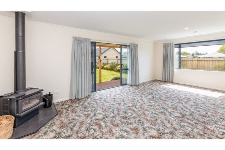 Photo of property in 13 Brooker Place, Kirwee, Darfield, 7571