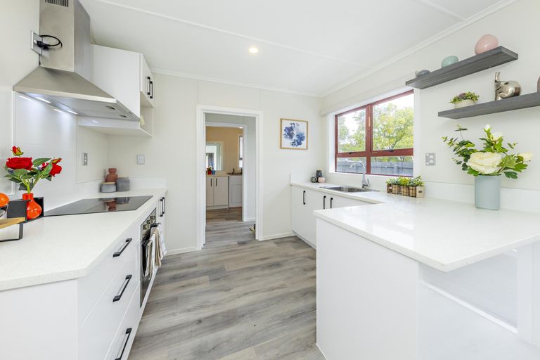 Photo of property in 23 Cooper Crescent, Otara, Auckland, 2023