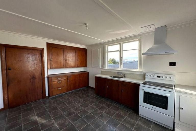 Photo of property in 190 Taieri Road, Kaikorai, Dunedin, 9010