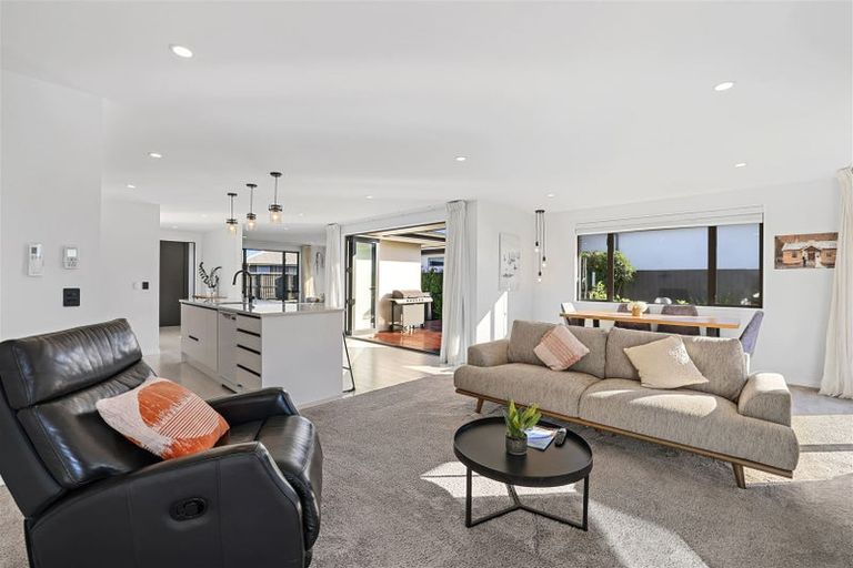 Photo of property in 5 William Deans Drive, Prebbleton, 7604