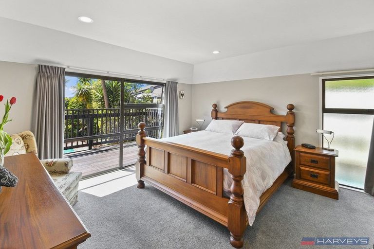 Photo of property in 23 Charles Prevost Drive, The Gardens, Auckland, 2105