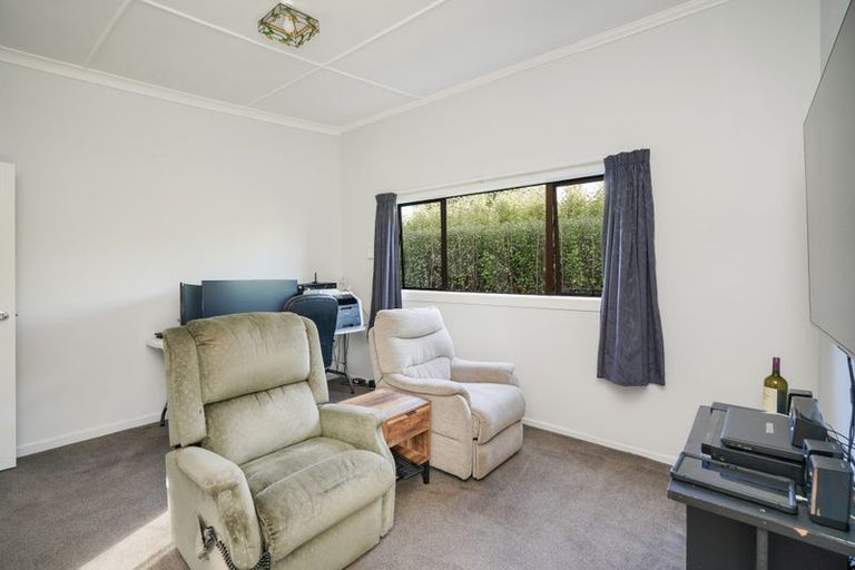 Photo of property in 124 Moulson Street, Strathern, Invercargill, 9812