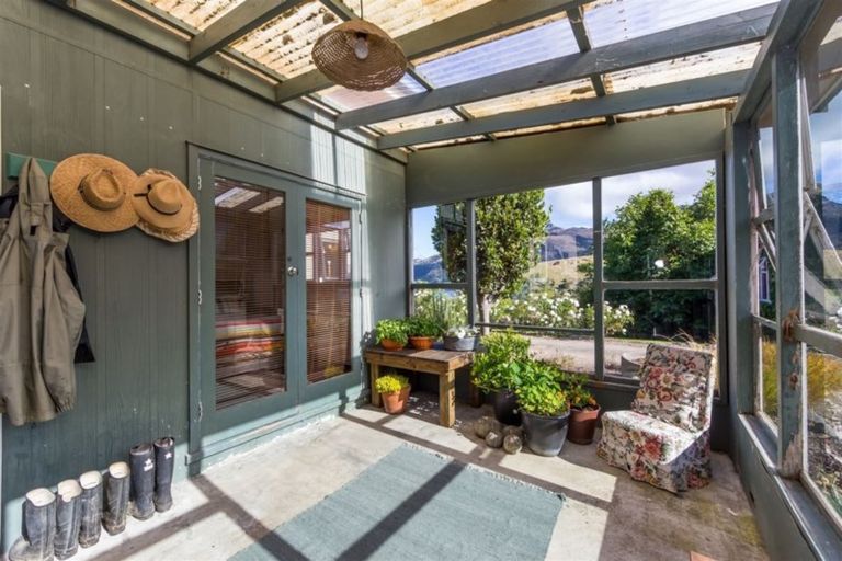 Photo of property in 24 Cemetery Road, Wainui, Akaroa, 7582