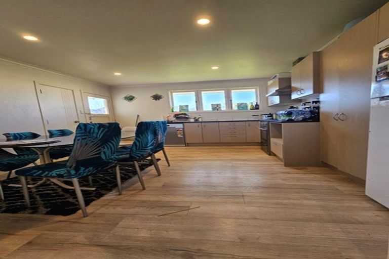 Photo of property in 27 Hill Crescent, Papakura, 2110