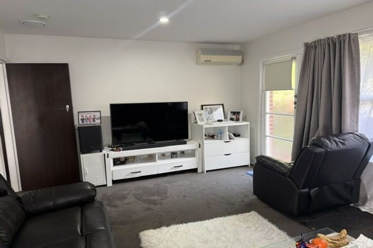 Photo of property in 13 Kipax Place, Riccarton, Christchurch, 8011
