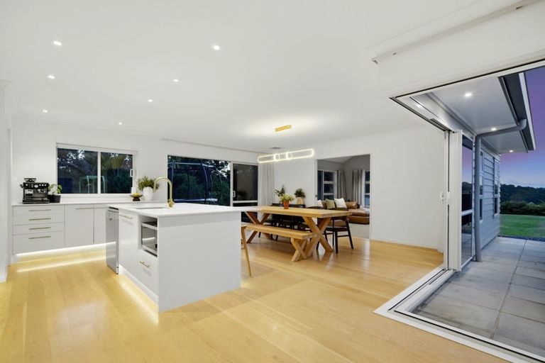 Photo of property in 343 Glenvar Road, Long Bay, Auckland, 0630