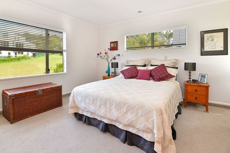 Photo of property in 22 Whale Cove, Stanmore Bay, Whangaparaoa, 0932