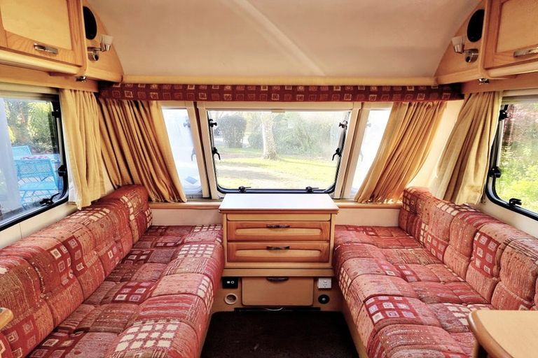 Photo of property in 9 Milton Terrace, Picton, 7220