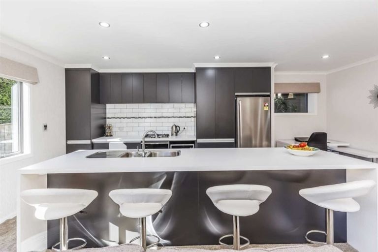 Photo of property in 11 Deptford Lane, Whitby, Porirua, 5024