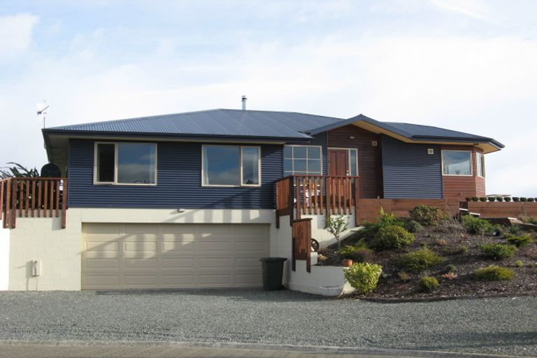 Photo of property in 13 Dalhousie Place, Te Anau, 9600