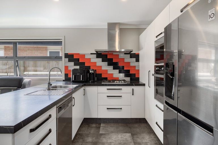 Photo of property in 111 Union Drive, Papamoa, 3118