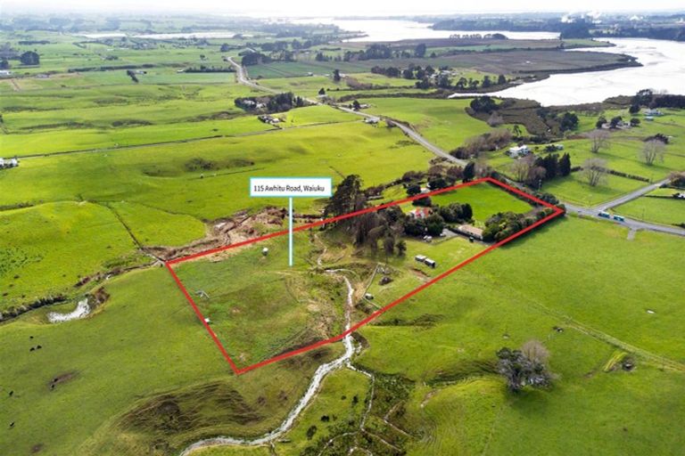 Photo of property in 115 Awhitu Road, Karioitahi, Waiuku, 2683