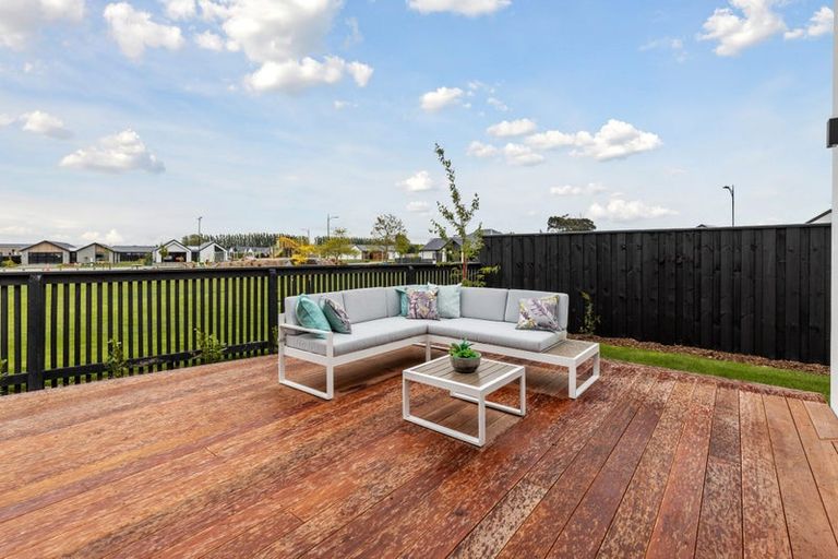 Photo of property in 10 Burkett Street, Marshland, Christchurch, 8051