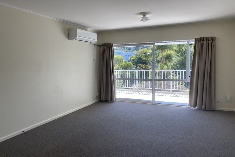 Photo of property in 95 Farmer Crescent, Taita, Lower Hutt, 5011
