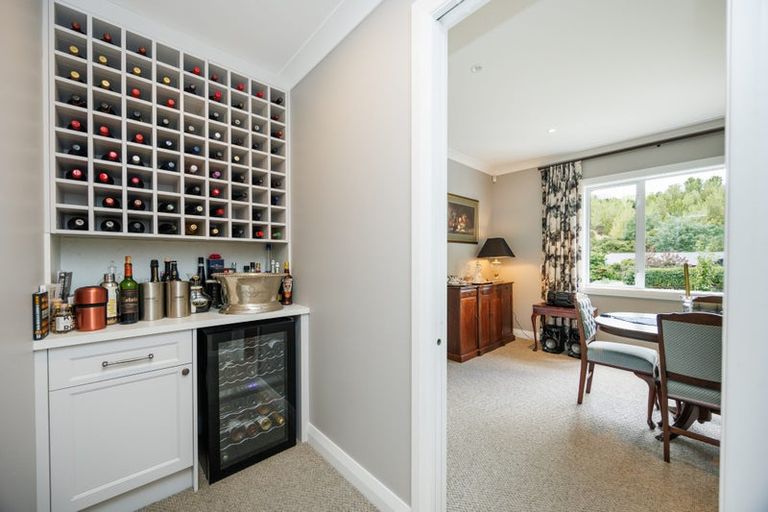 Photo of property in 82 Kingsdale Park Drive, Aokautere, Palmerston North, 4471