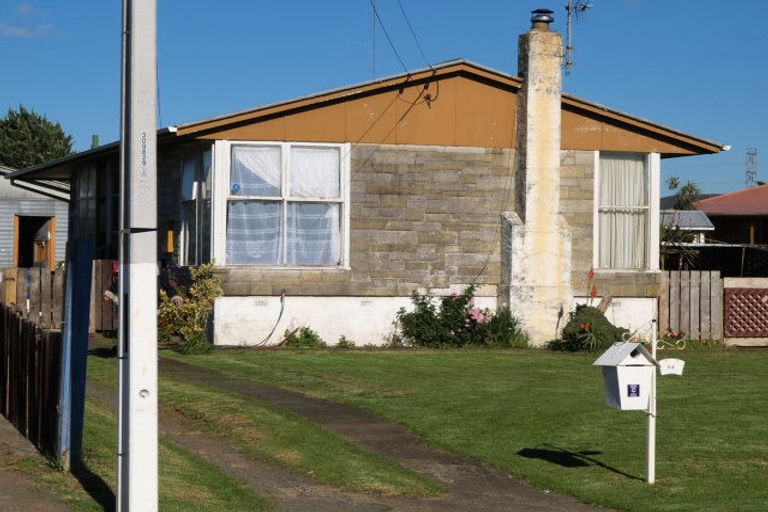 Photo of property in 94 Vine Street, Mangere East, Auckland, 2024