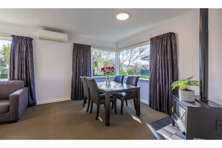 Photo of property in 94 Racecourse Road, Sockburn, Christchurch, 8042