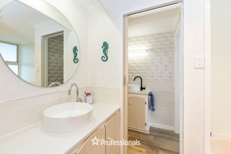 Photo of property in 7b Chatsworth Road, Silverstream, Upper Hutt, 5019