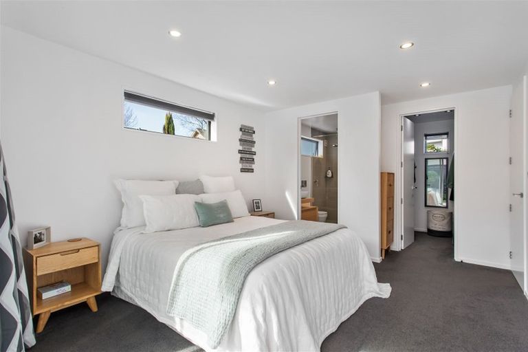 Photo of property in 19a Kahu Road, Fendalton, Christchurch, 8041