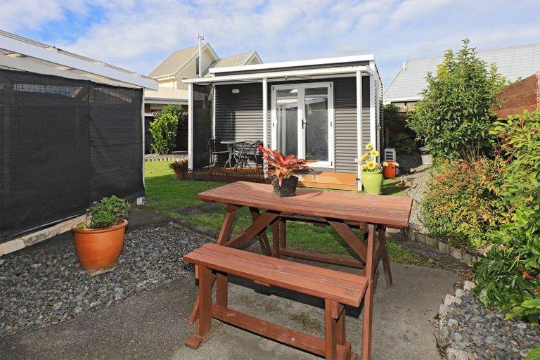 Photo of property in 27 Donegal Crescent, Tamatea, Napier, 4112