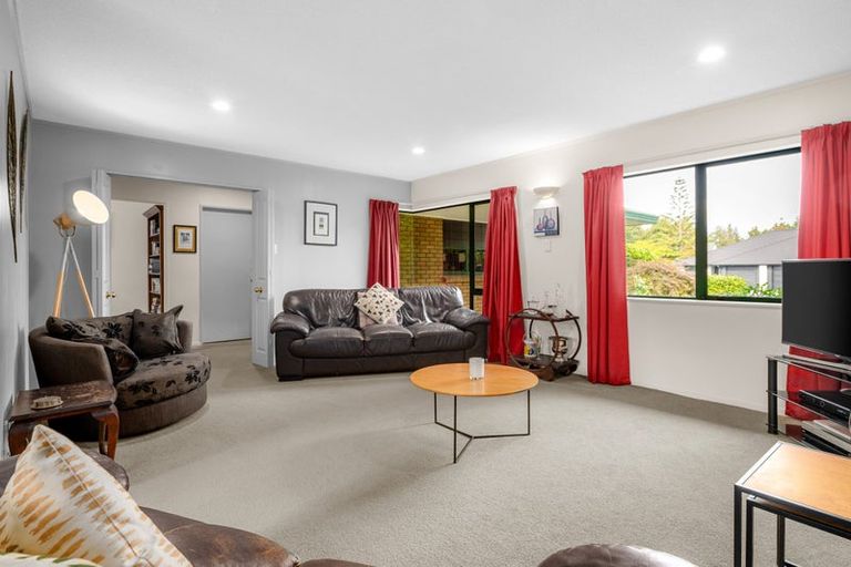 Photo of property in 96 Endeavour Avenue, Flagstaff, Hamilton, 3210