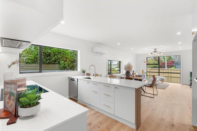 Photo of property in 16 Chepstow Avenue, Fendalton, Christchurch, 8052