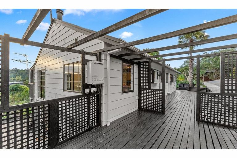 Photo of property in 61 Pemberton Avenue, Bayview, Auckland, 0629