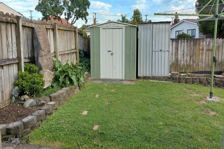Photo of property in 51 Kona Crescent, Henderson, Auckland, 0610