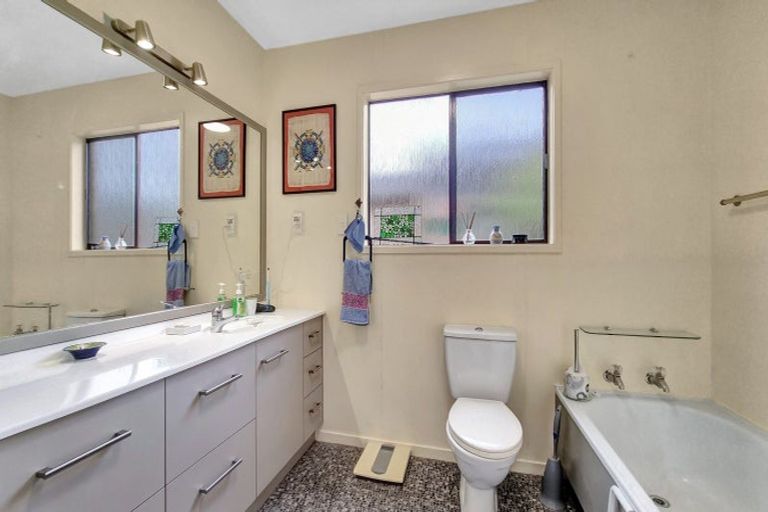 Photo of property in 10 Iles Road, Lynmore, Rotorua, 3010