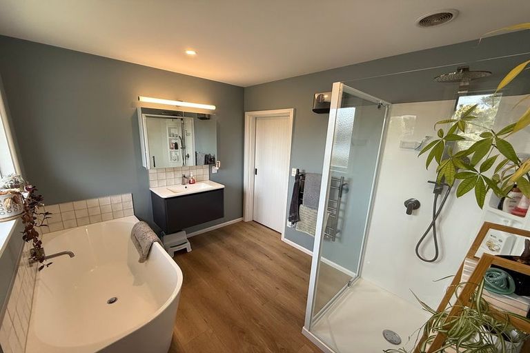 Photo of property in 1 Kinrara Place, Halswell, Christchurch, 8025