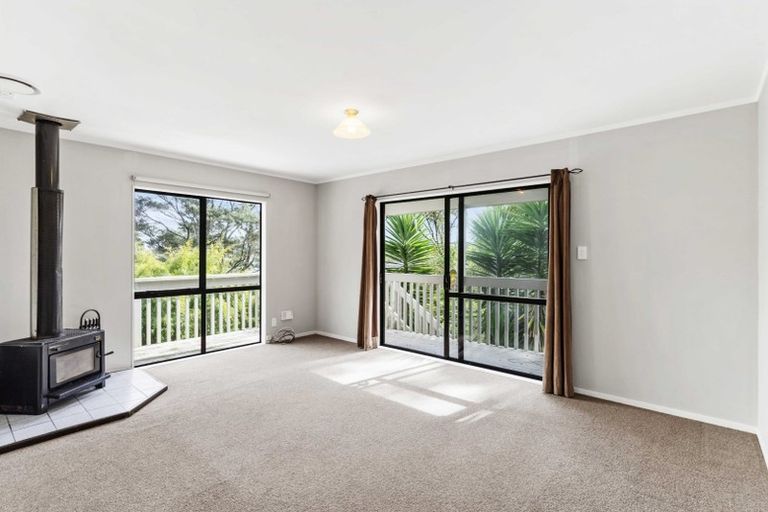 Photo of property in 3/32 Tree View Avenue, Glenfield, Auckland, 0629