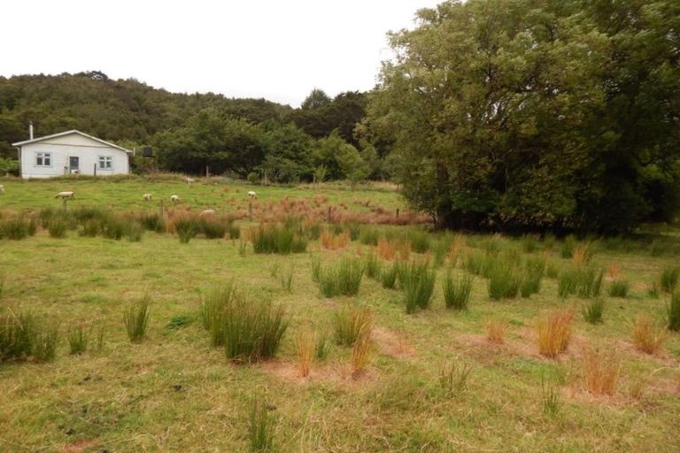 Photo of property in 3 Clifford Street, Blackball, 7804