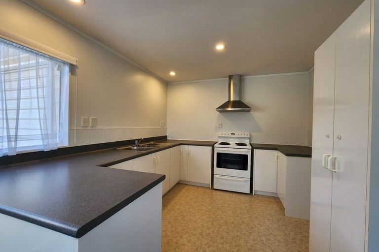 Photo of property in 35b Grays Road, Camborne, Porirua, 5026