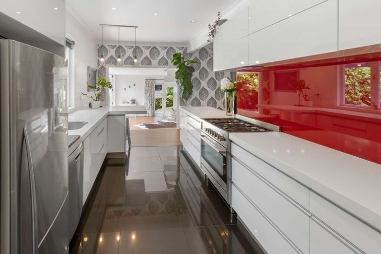 Photo of property in 77 Parkes Avenue, Saint Johns Hill, Whanganui, 4501