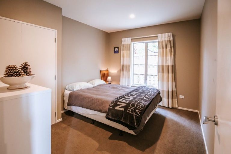 Photo of property in 16 Lansdown Street, Wanaka, 9305