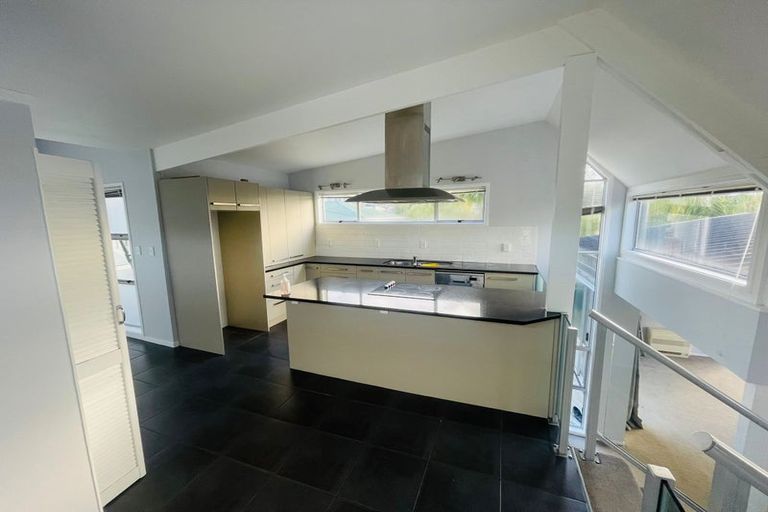 Photo of property in 3a Pah Road, Cockle Bay, Auckland, 2014