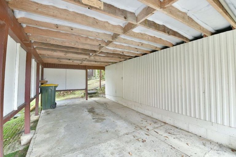 Photo of property in 2/28 Scarlock Avenue, Browns Bay, Auckland, 0630