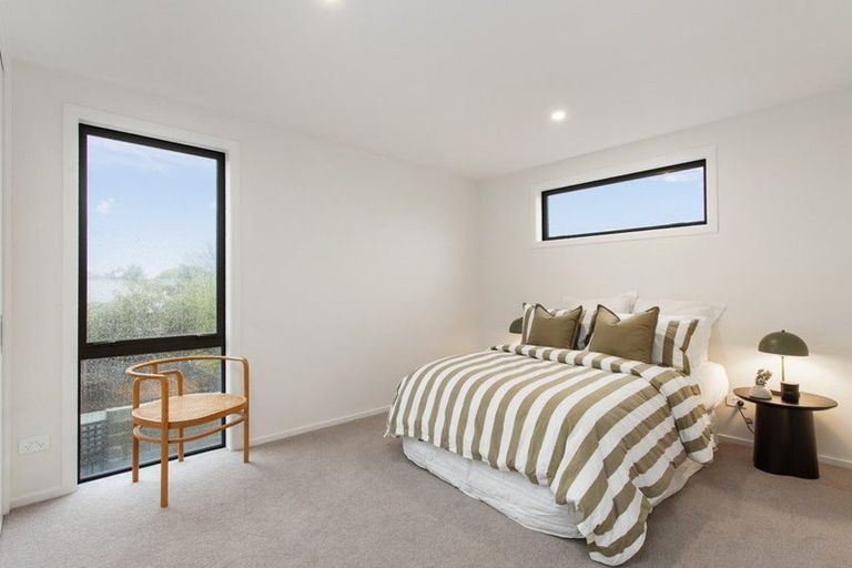 Photo of property in 2/143a Weston Road, St Albans, Christchurch, 8052